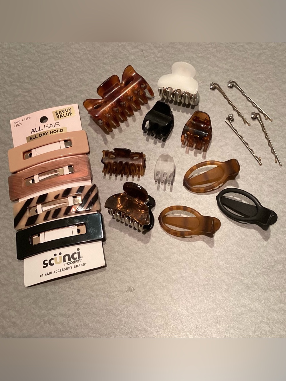 Scunci Mixed Hair Clip & Pin Set, secure hold, some snap, some claw